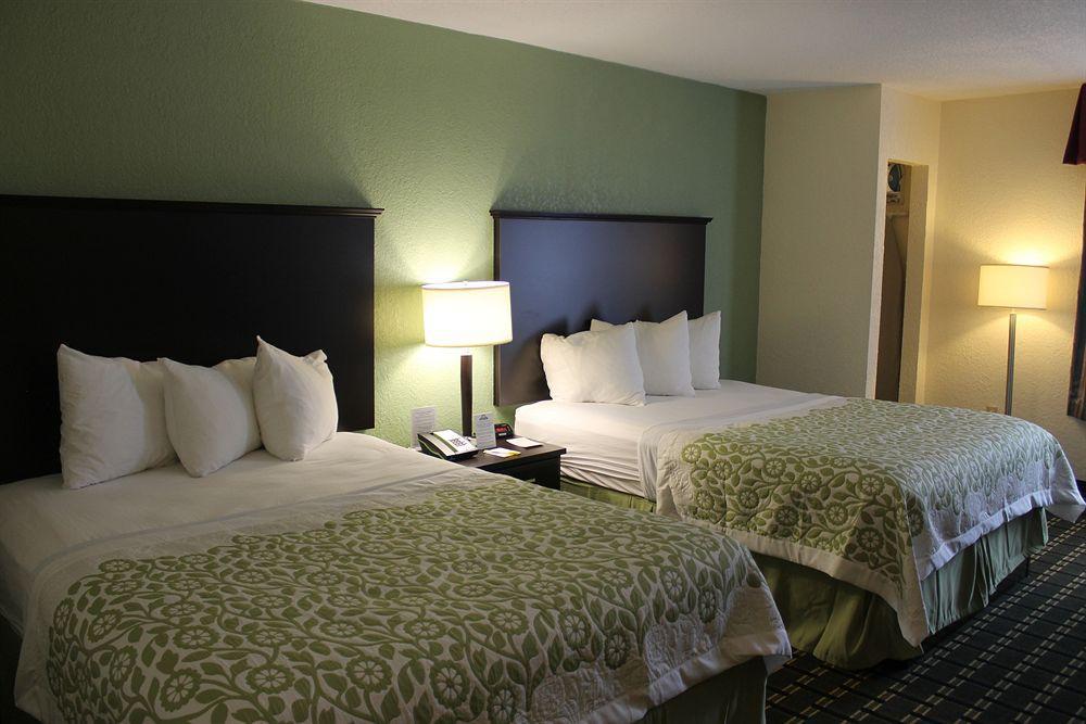 Clarion Pointe Hotel Jasper Eksteriør billede