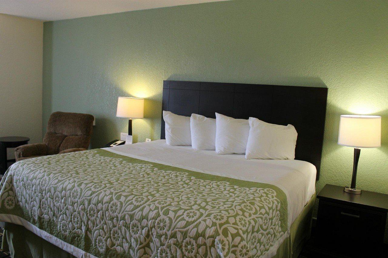 Clarion Pointe Hotel Jasper Eksteriør billede