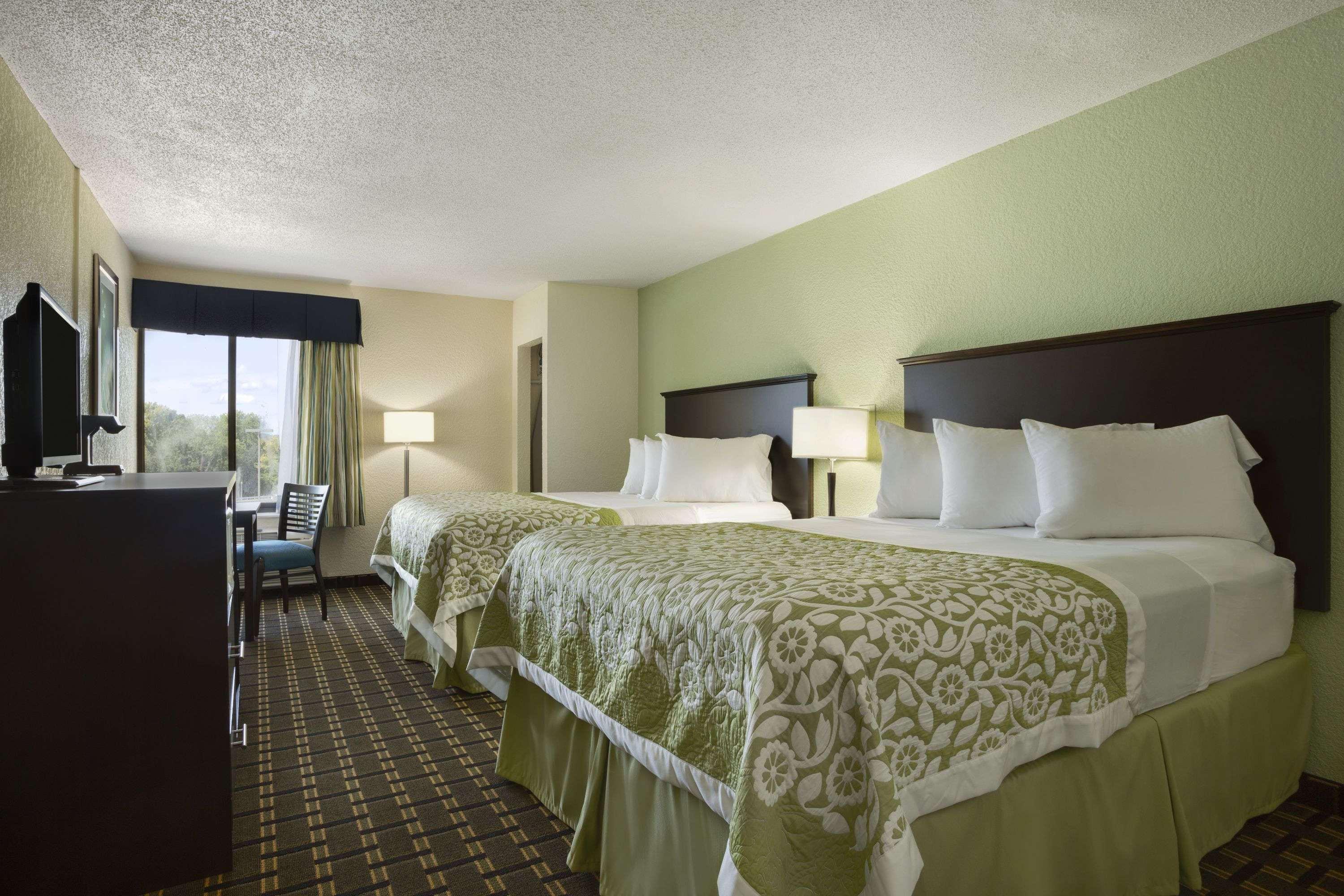 Clarion Pointe Hotel Jasper Eksteriør billede