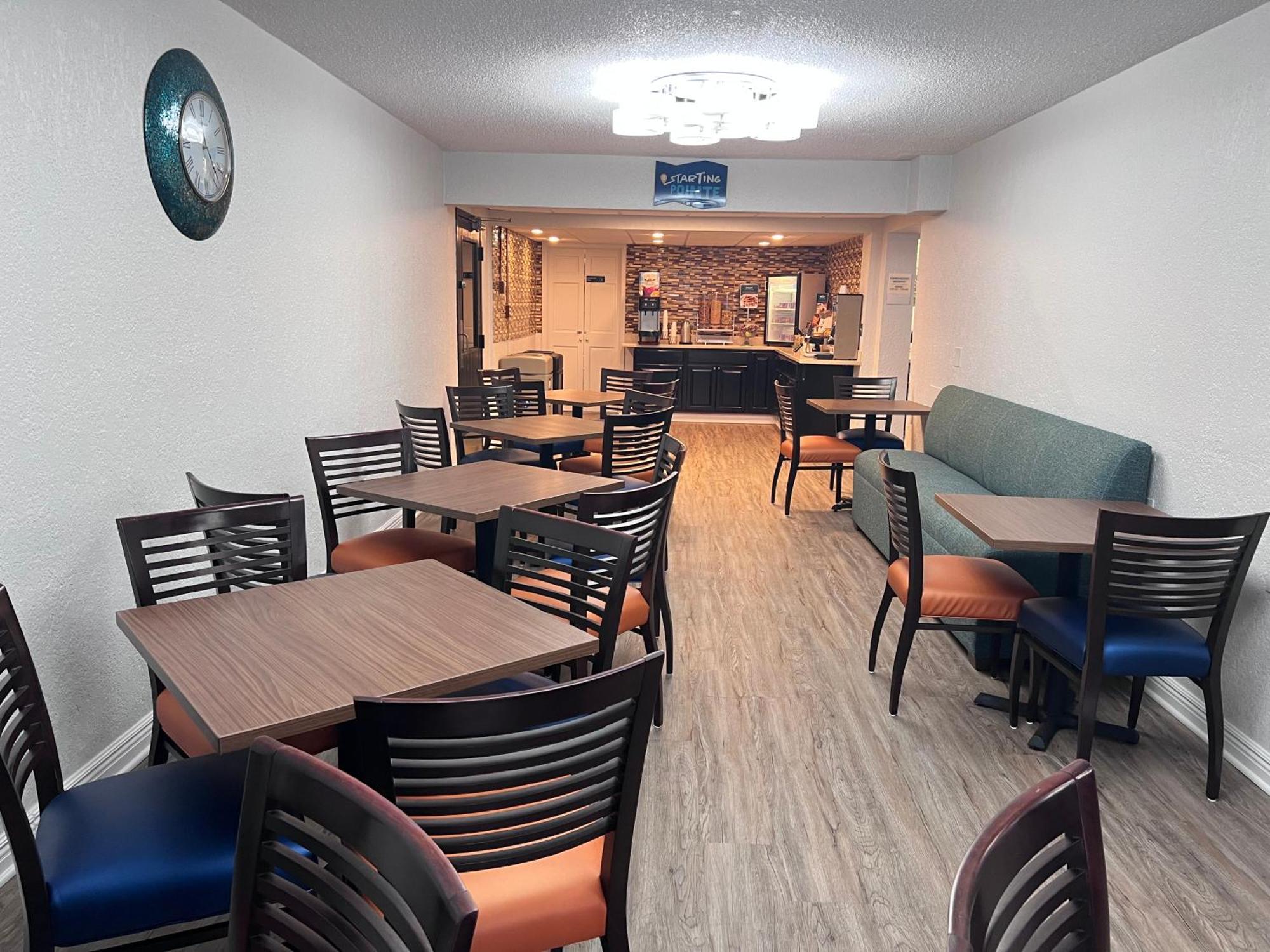 Clarion Pointe Hotel Jasper Eksteriør billede