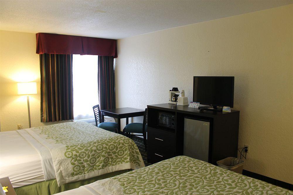 Clarion Pointe Hotel Jasper Eksteriør billede